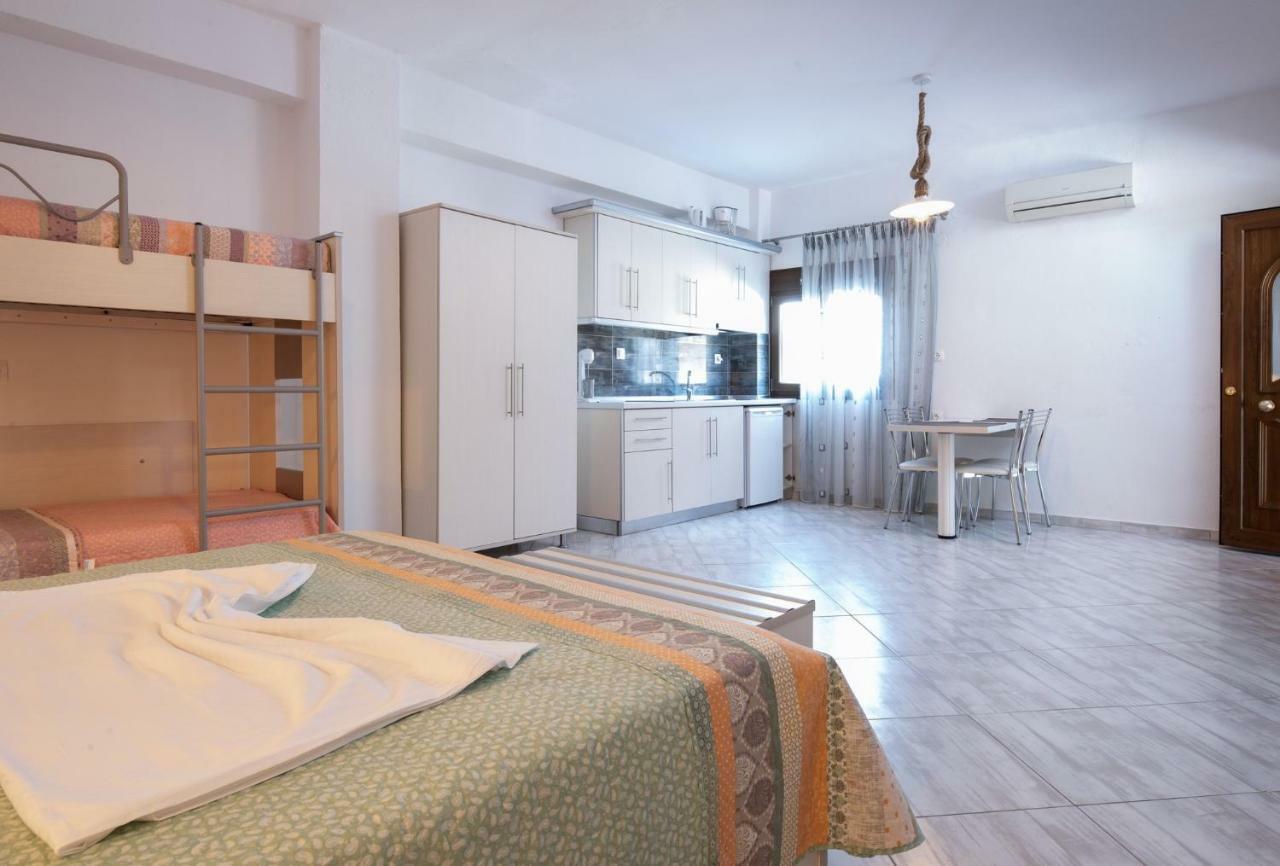 Nikola'S Apartments Toroni Esterno foto